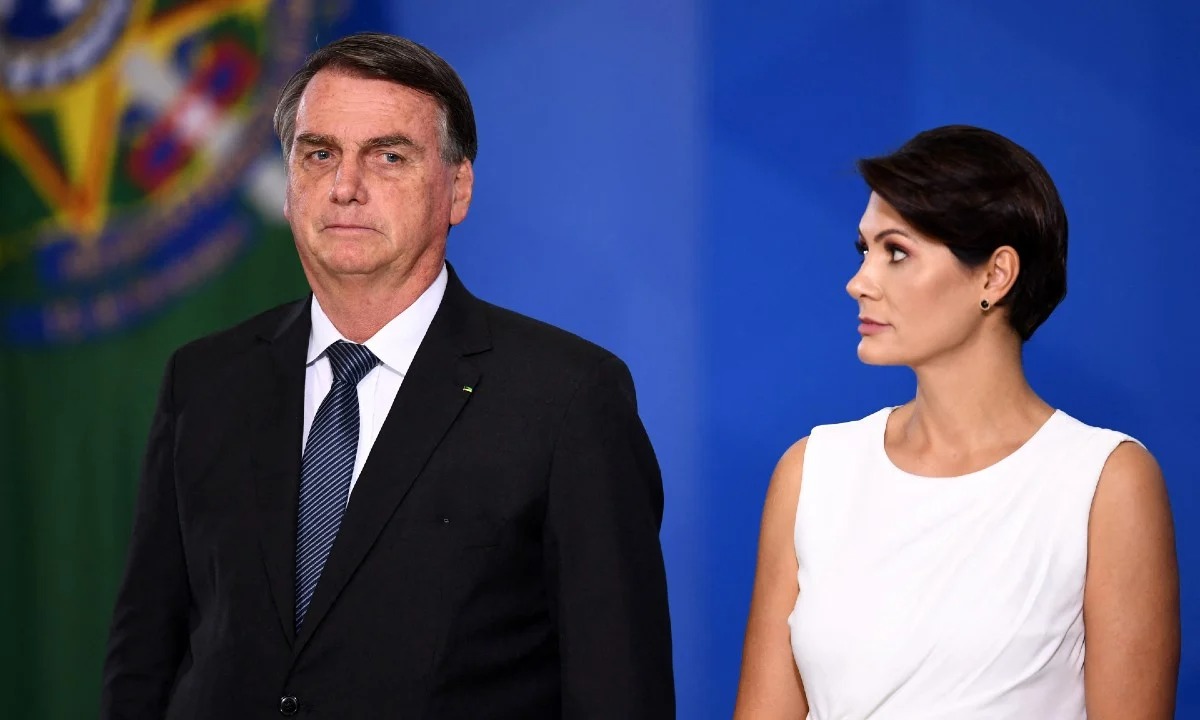 Jair e Michelle Bolsonaro param de se seguir em rede social após derrota nas eleições