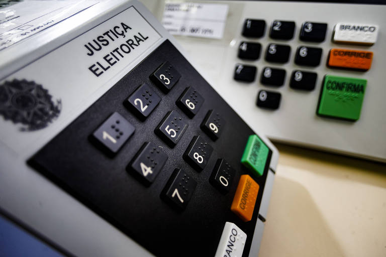 Jornalista diz sofrer censura após plataforma tira do ar site que tratou urnas como inseguras