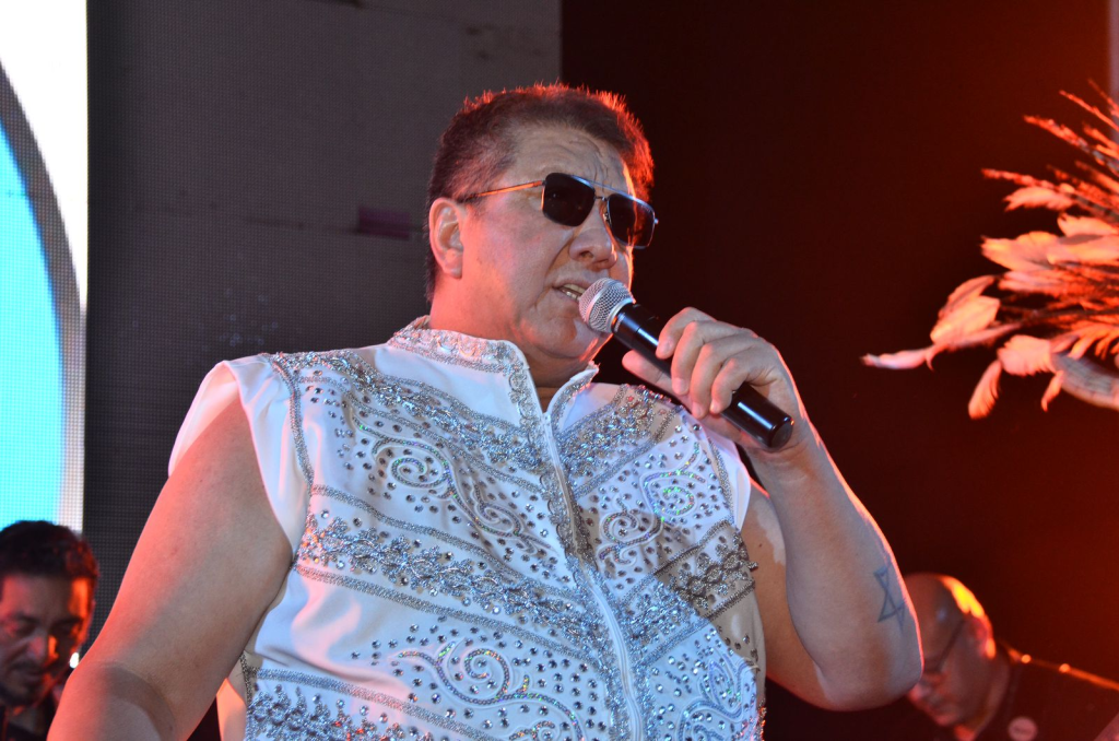 Toada amazônica, eletroboi e curiosidades marcam live show do cantor David Assayag