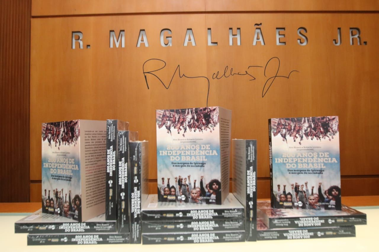 Livro sobre o sistema político brasileiro destaca relação entre ataques à imprensa e movimentos golpistas