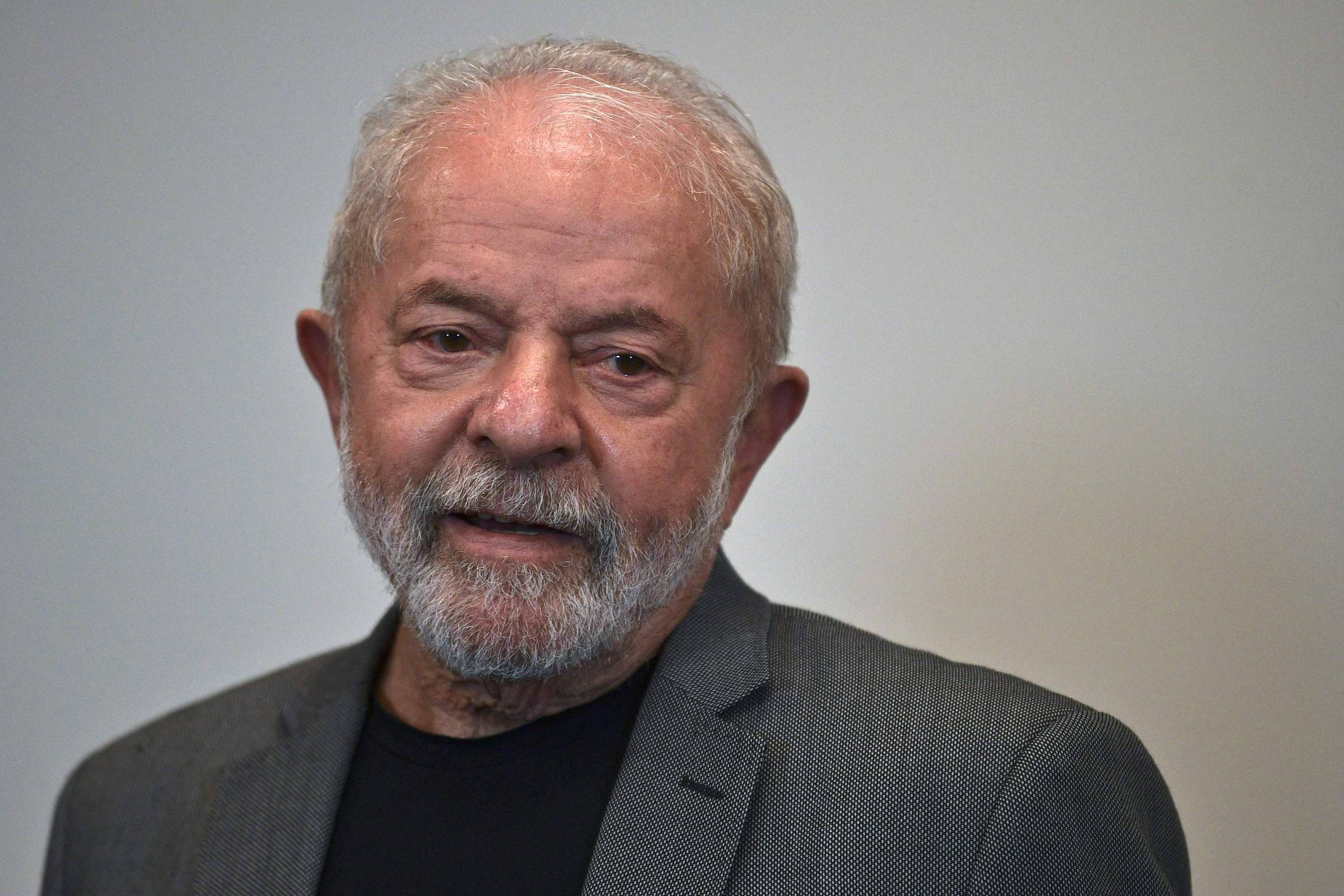 Para honrar compromissos de campanha, Lula terá de cumprir uma promessa a cada 14 dias de mandato