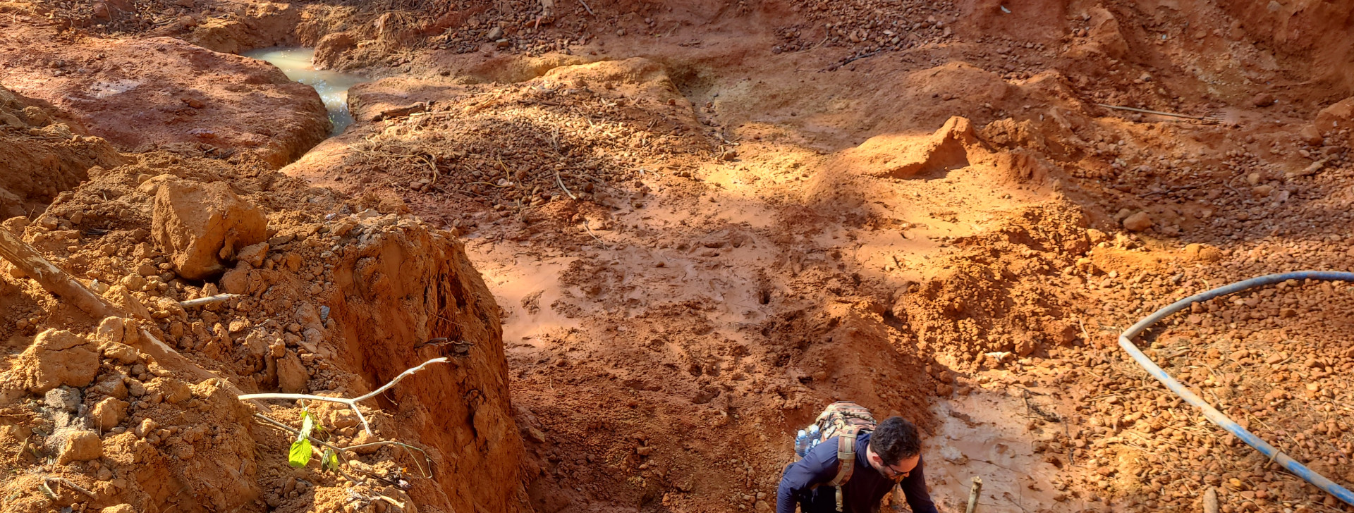 Polícia Federal descobre acampamentos e balsas de garimpo em terras indígenas de Rondônia