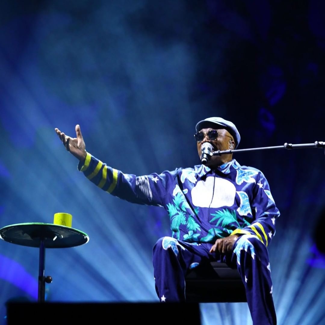 Milton Nascimento se emociona e presta homenagem a Gal Costa em última apresentação nos palcos