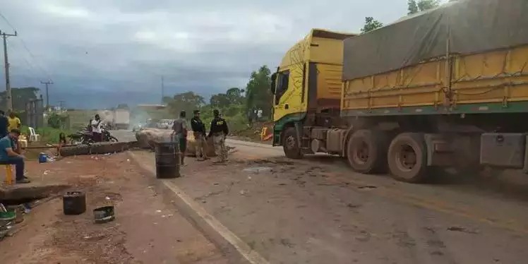 Policial Rodoviário Federal é ferido em confronto com manifestantes em estrada no Pará