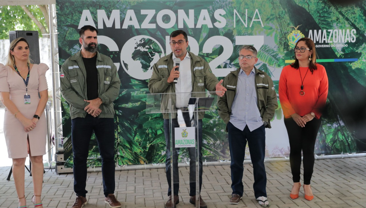 Governo do AM assina decreto sobre cotas de crédito de carbono e anuncia equipe para COP27