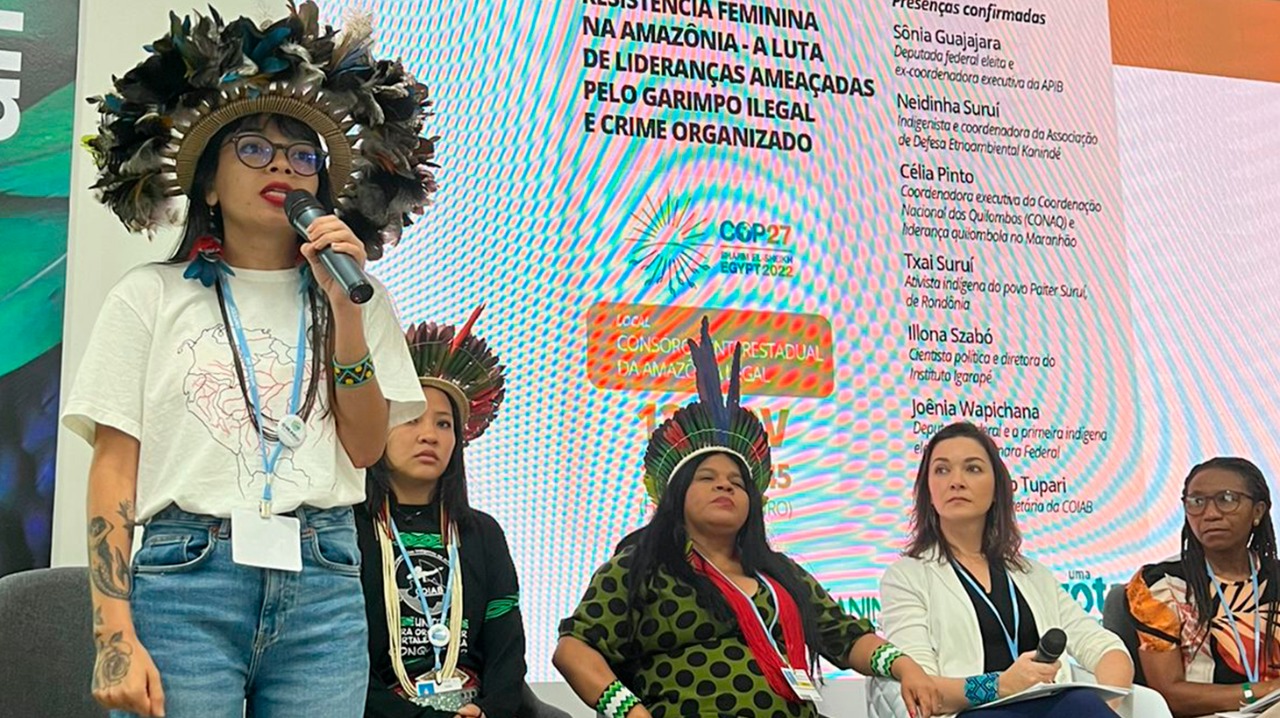 Txai Suruí denuncia Brasil na COP27 ao permitir lobby da JBS: ‘Nós, povos indígenas, não somos chamados’