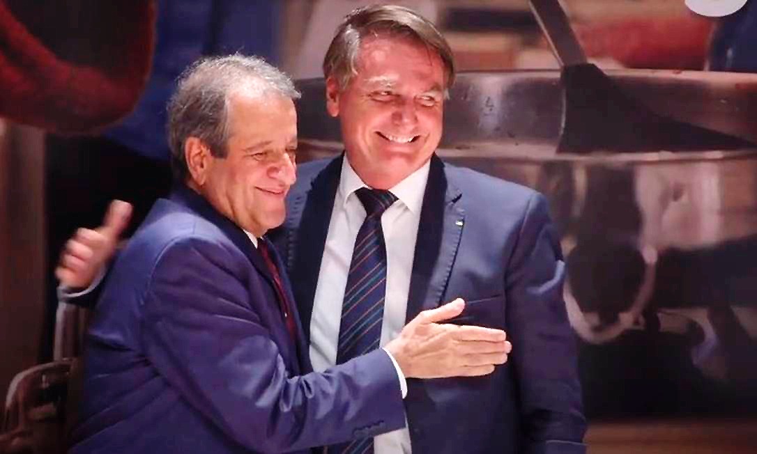 Partido de Bolsonaro, PL pede ao TSE para invalidar urnas antigas e alega vitória do político nas ‘auditáveis’