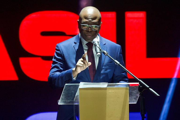 Movimentos de direitos humanos vão pressionar Lula por volta da ‘Comissão de Mortos e Desaparecidos’