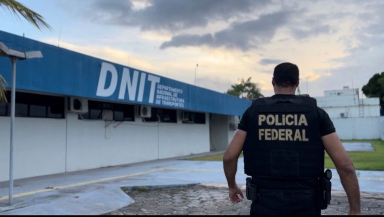 No Amapá, PF apura superfaturamento em obras contratadas pelo Dnit