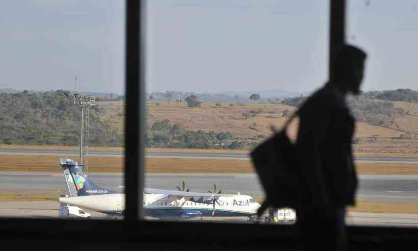 Atraso de voos em Brasília, Porto Alegre e Fortaleza tem relação com paralisação em SP