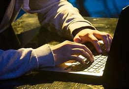 Centro de estudos lança cartilha com dicas para proteção contra golpes online