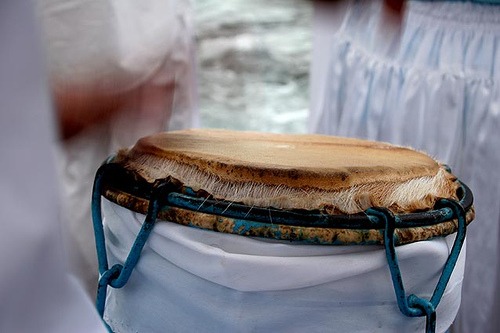 Representatividade da música no candomblé: conexão entre o som e o sagrado