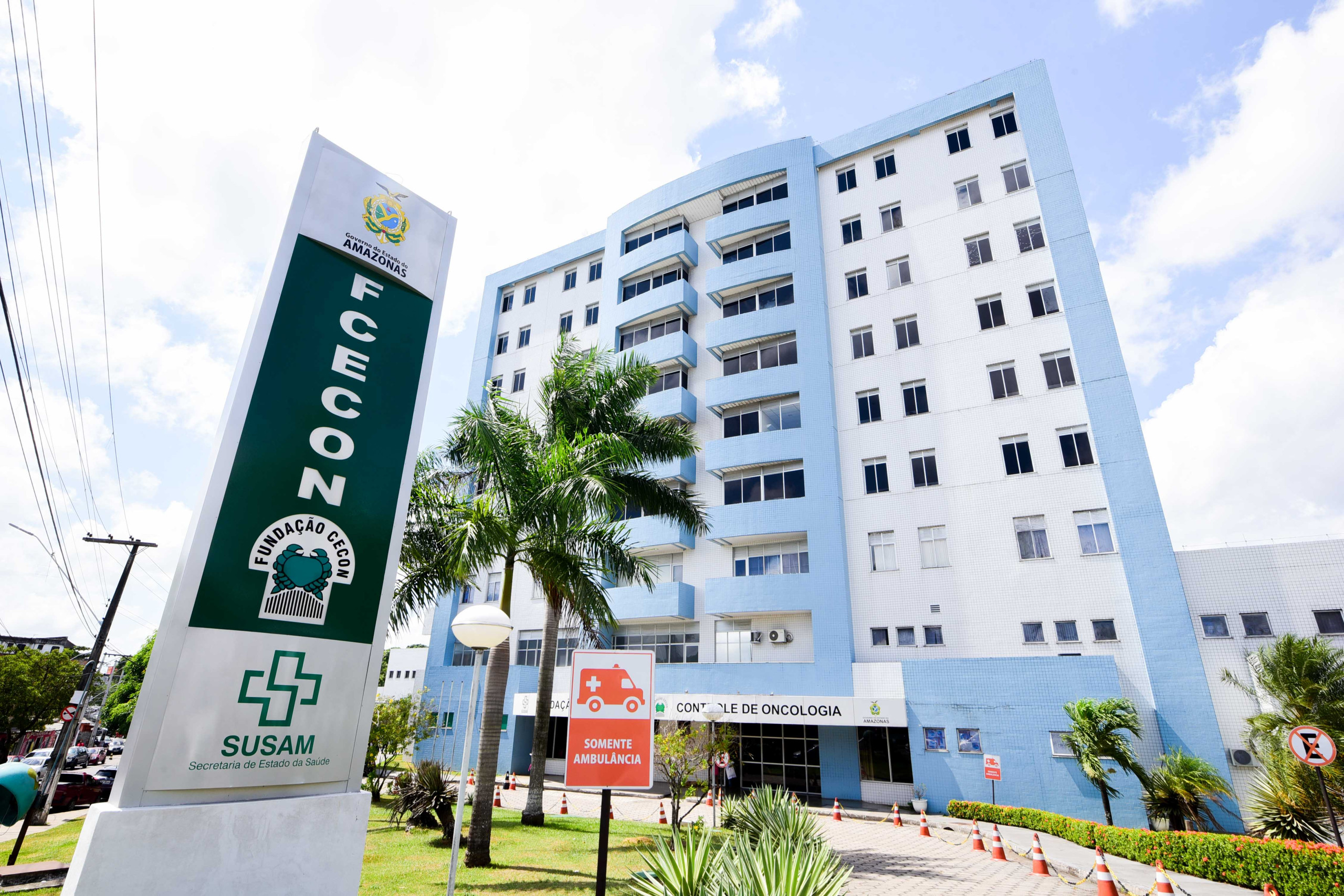 Fundação do AM recebe novos equipamentos para atender pessoas com câncer