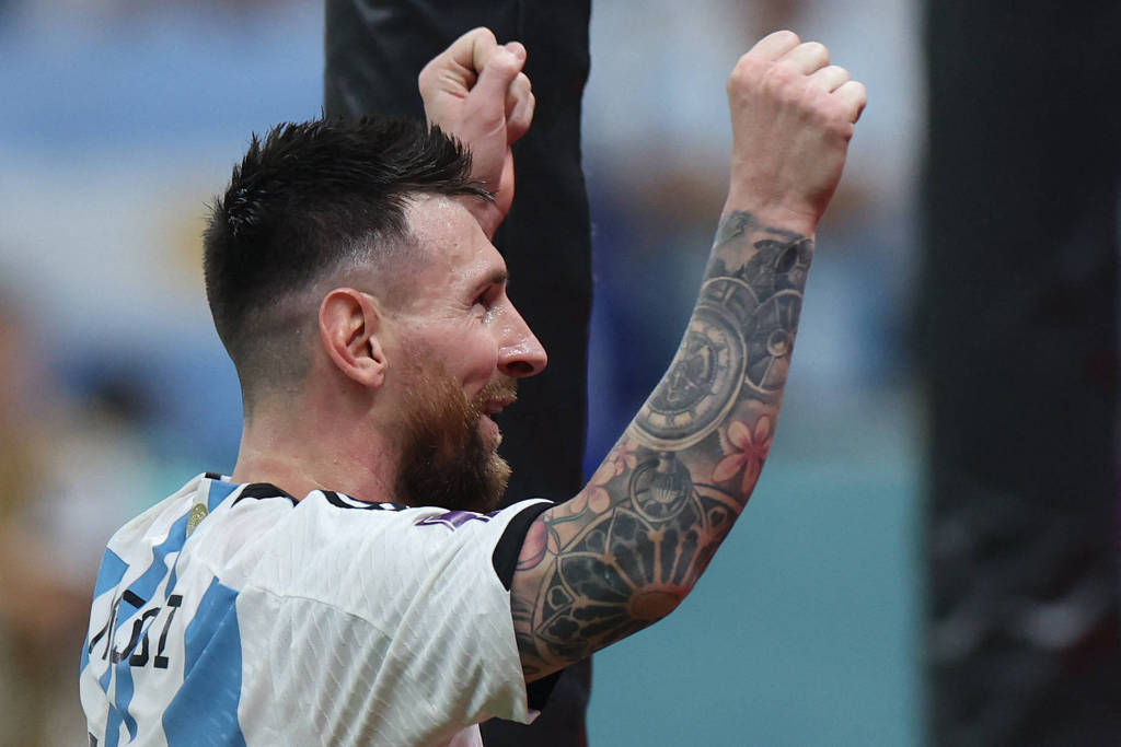 Messi pode ajudar a Argentina a conquistar o tricampeonato mundial (Giuseppe Cacace/13.dez.22/AFP)