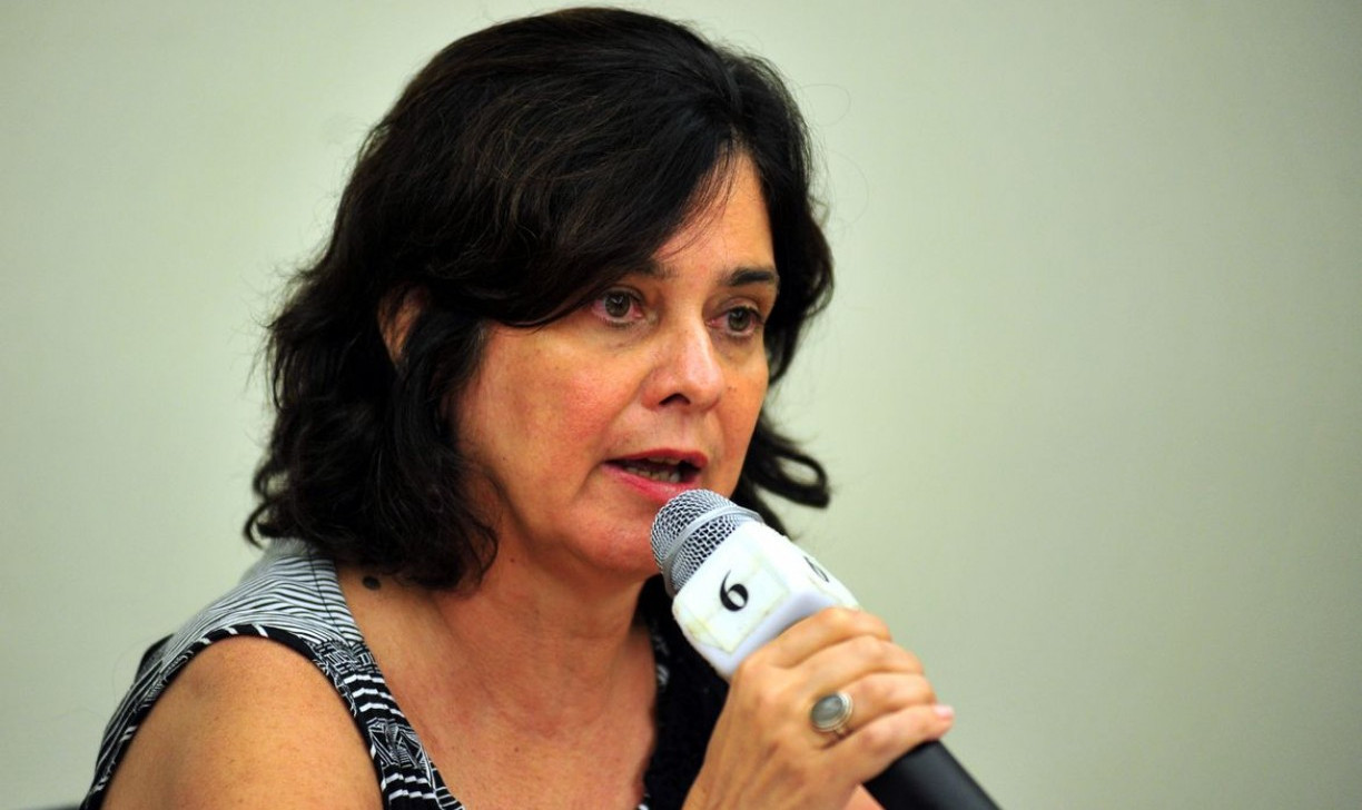 ‘A prioridade é usar todo o potencial do SUS’, declara Nísia Trindade, primeira mulher a comandar Ministério da Saúde