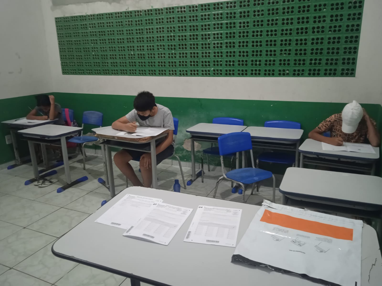 Sem concursos públicos para professores, estudantes indígenas no Pará têm ano letivo prejudicado