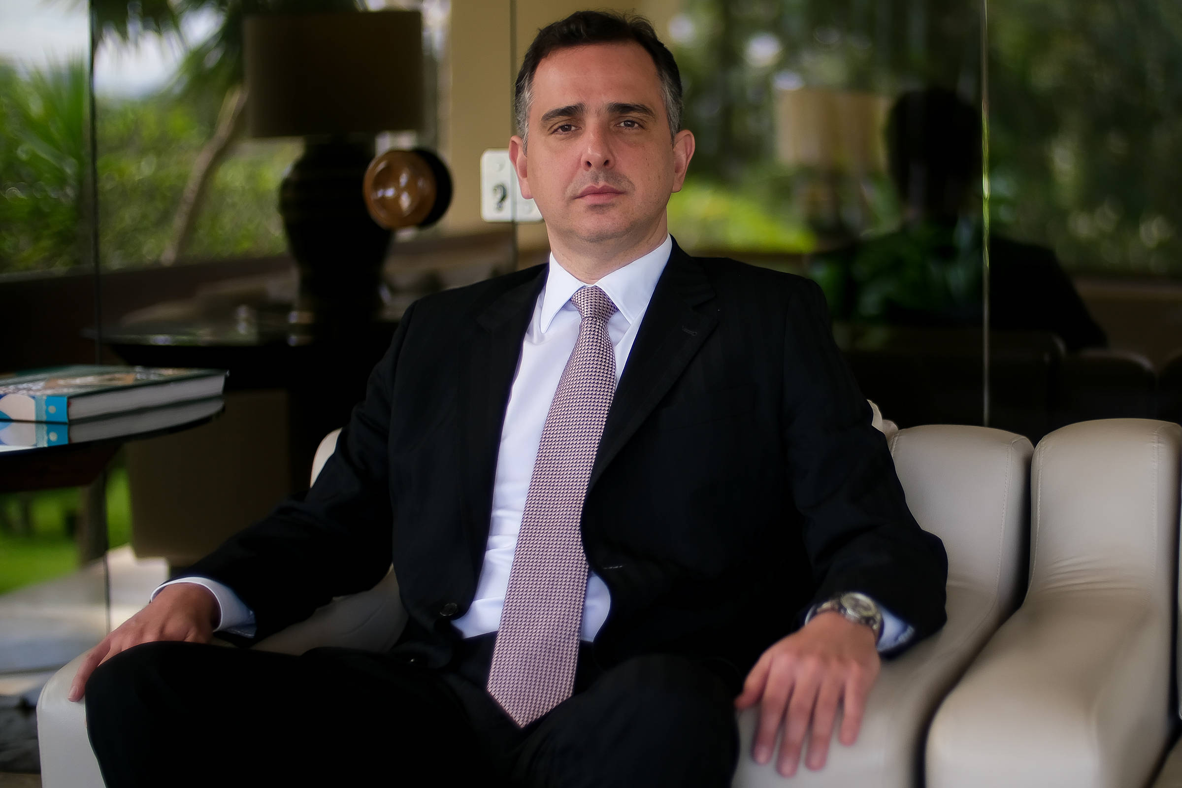 Rodrigo Pacheco mantém favoritismo no Senado, mas aliados de Marinho apostam em partidos rachados