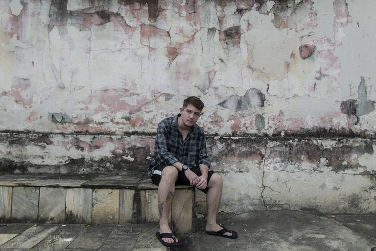 Com a alta dos preços de medicamentos, homens trans interrompem tratamento hormonal e voltam a menstruar