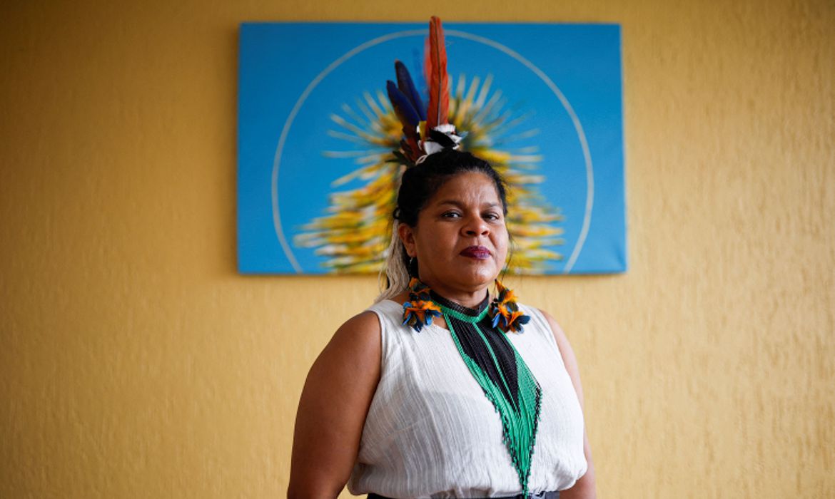 Ministra Sônia Guajajara cria gabinete de crise por causa de assassinato de indígenas