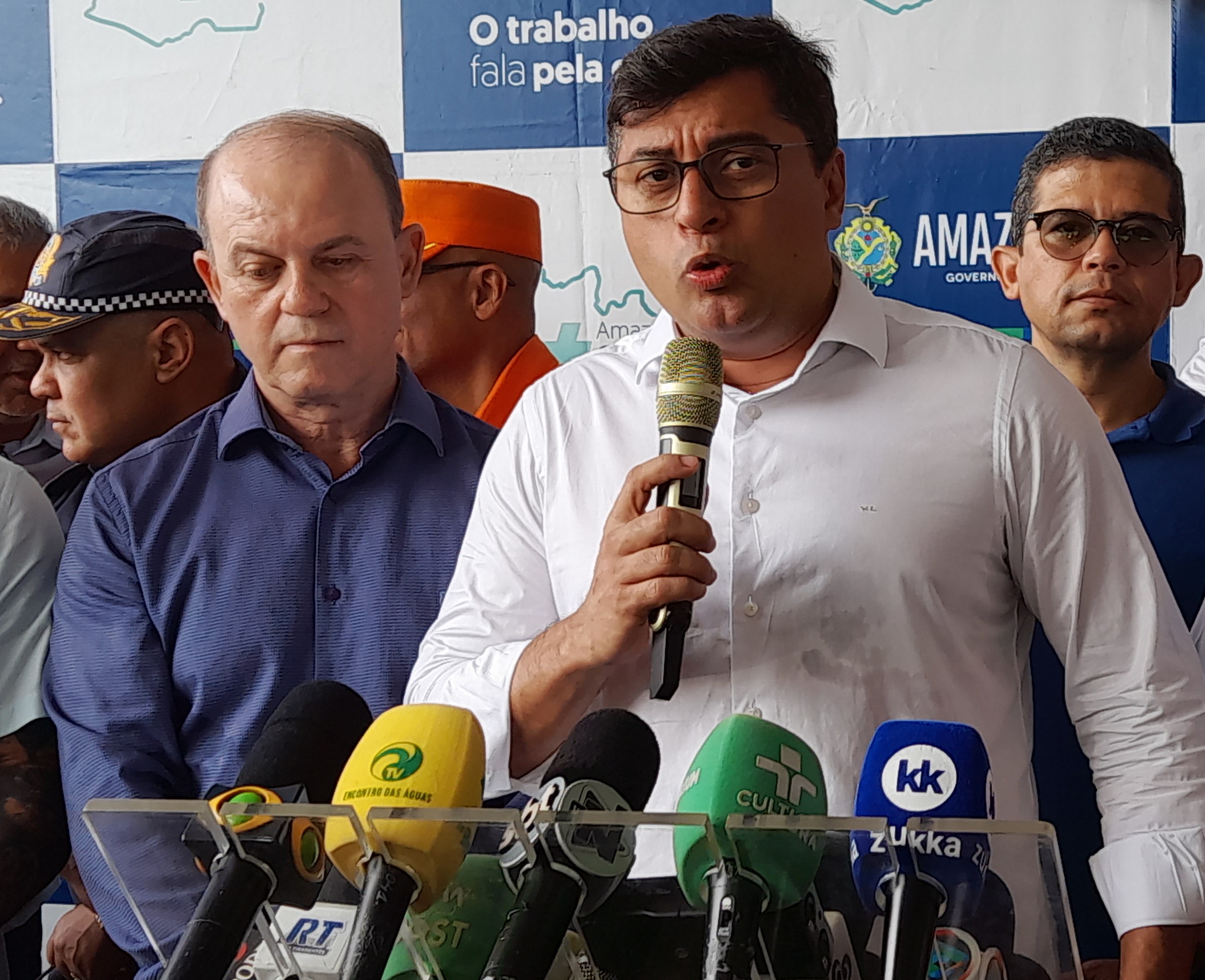 Governador do Amazonas diz que favorecimento do Exército a manifestantes bolsonaristas será investigado