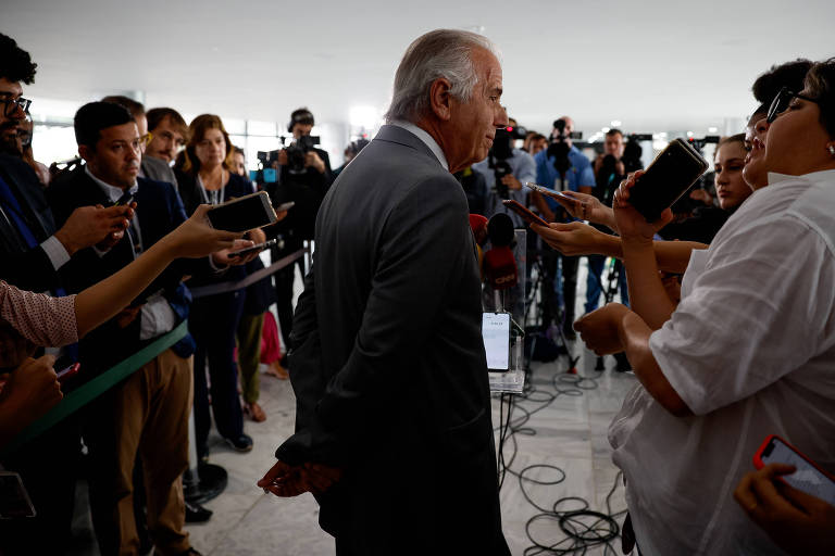 Ministro da Defesa afirma que aguarda ‘comprovações’ de militares envolvidos em atos golpistas