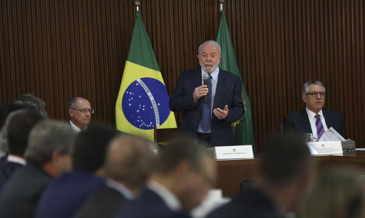 O presidente Luiz Inácio Lula da Silva se reúne com os governadores dos 26 Estados e do Distrito Federal (José Cruz/Agência Brasil)