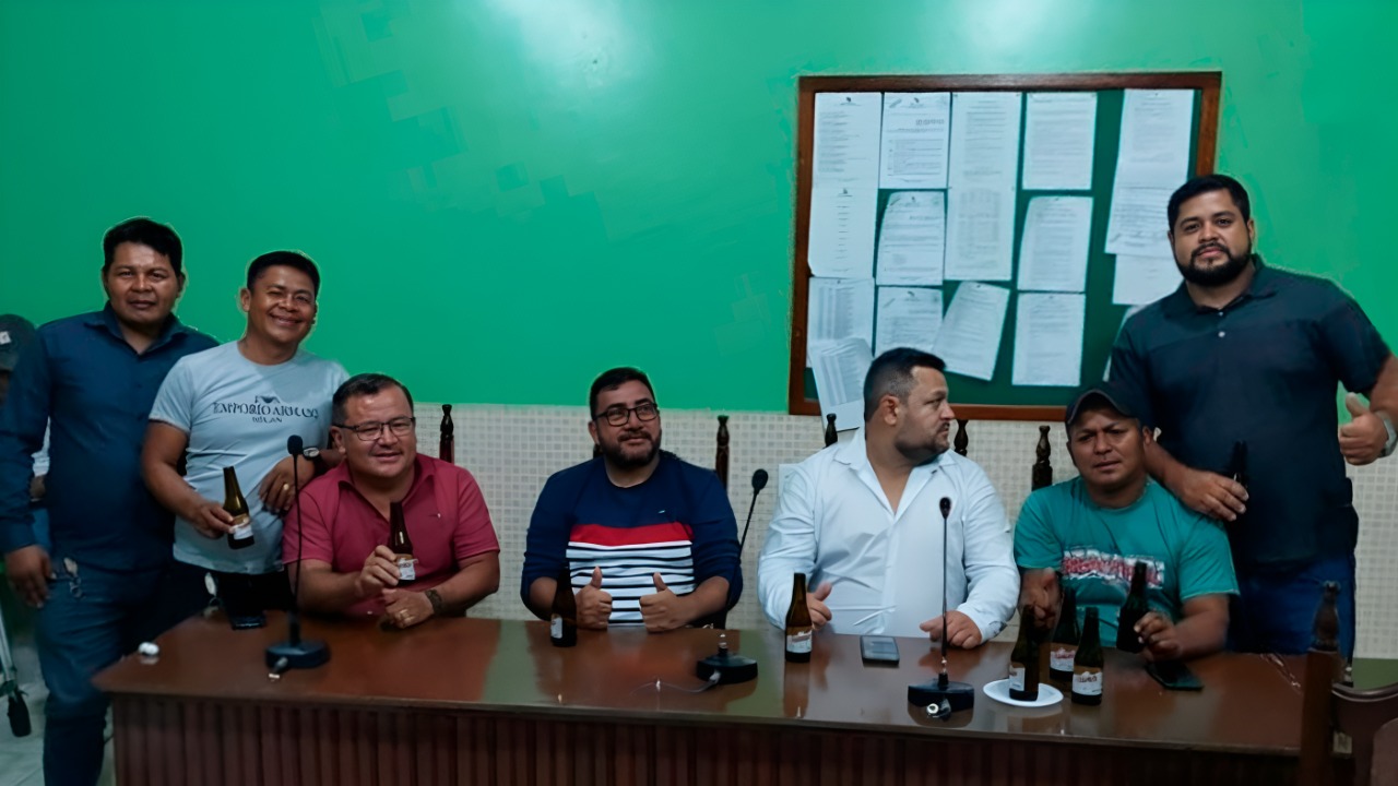 No AM, vereadores fazem farra com bebidas alcoólicas na Câmara Legislativa