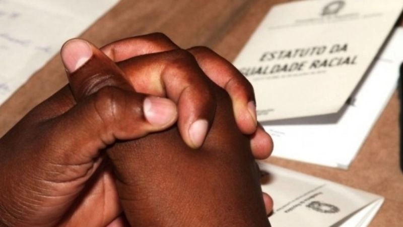 Sancionada nesta semana, entenda a nova lei que equipara a injúria racial ao racismo