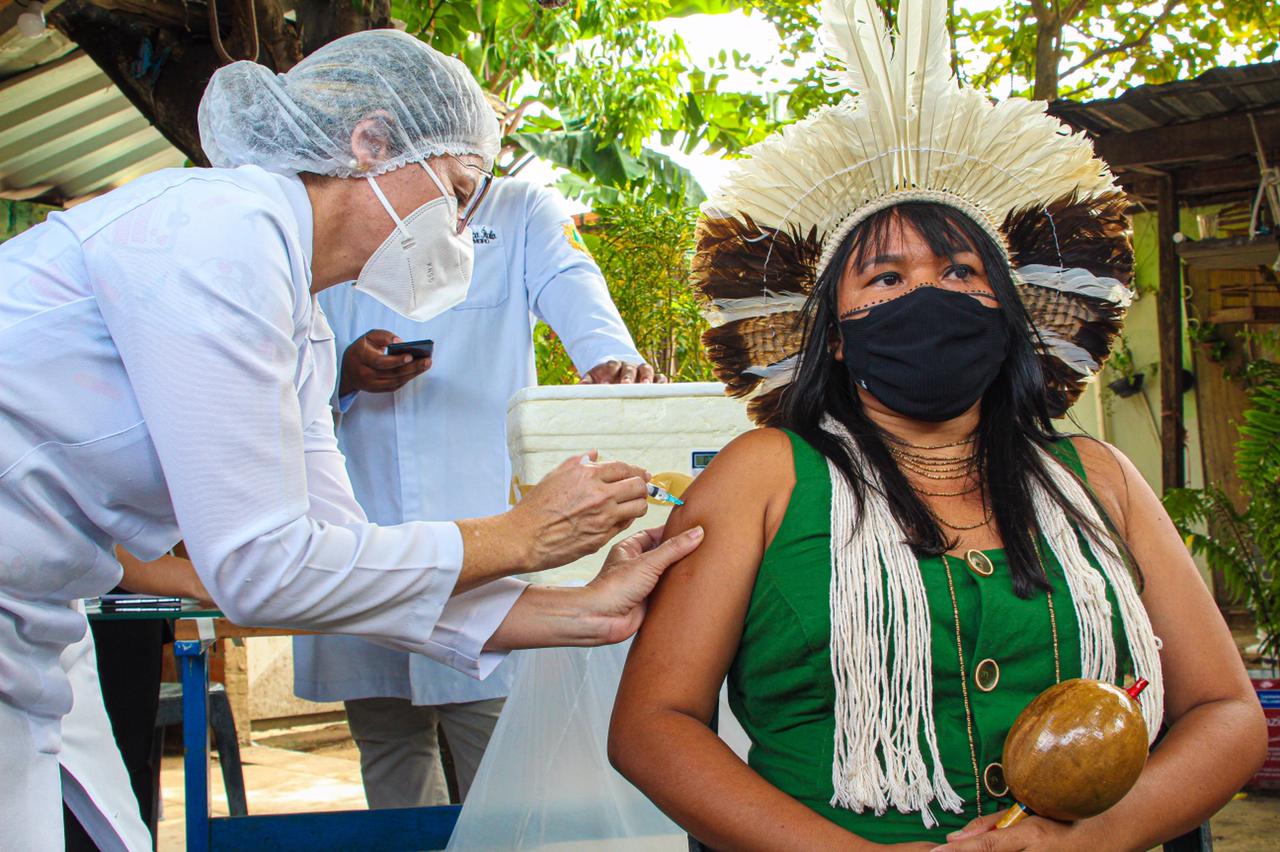 Pesquisa mostra que indígenas tiveram menos acesso à vacinação contra Covid-19