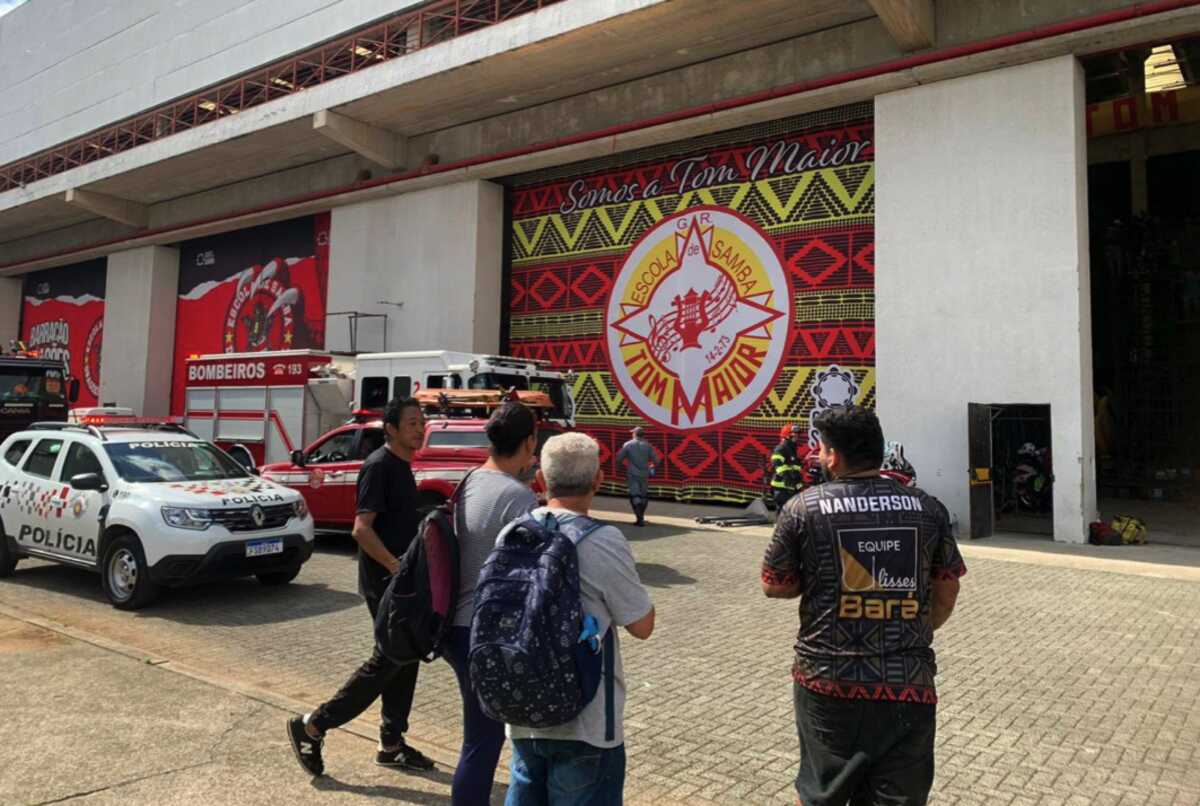 Em SP, guindaste no barracão de Escola de Samba Tom Maior atinge três trabalhadores parintinenses