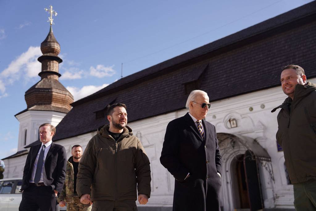 Em demonstração de apoio explícito à Ucrânia, Biden faz viagem surpresa a Kiev
