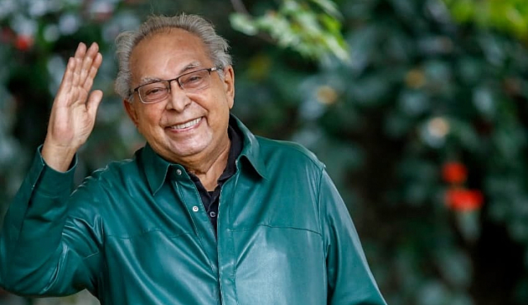 Prefeito de Manaus prepara grande homenagem ao ex-governador Amazonino Mendes