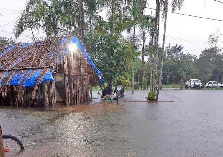 Indígenas estão entre os atingidos no litoral de São Paulo, após maior temporal da história