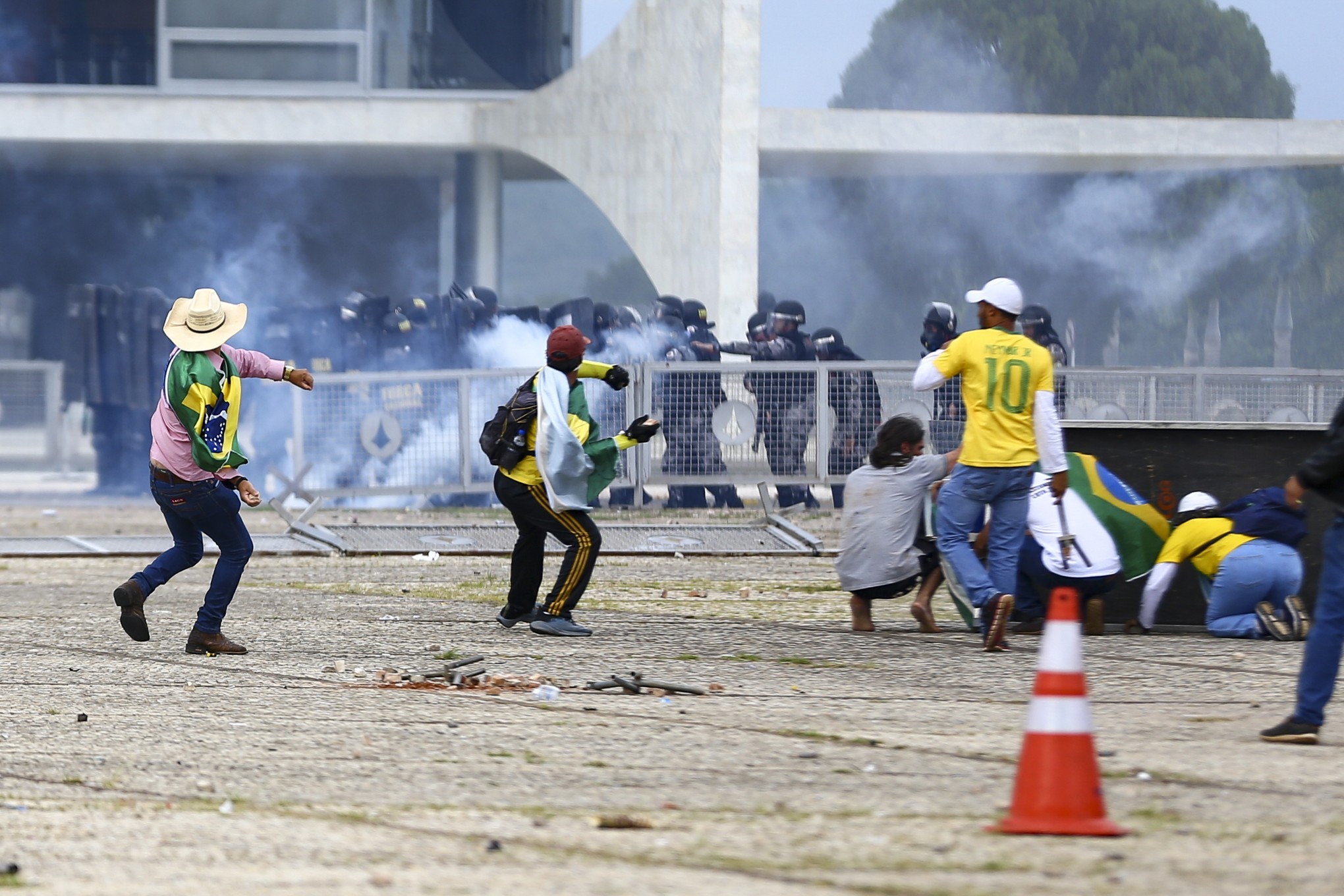 One month later, attacks in Brasília raise debate about Justice’s role