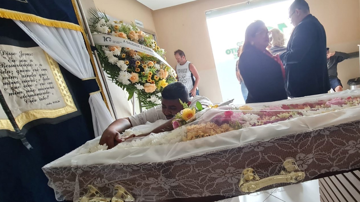 Intolerância: candomblecista disse ser impedido  de velar esposa segundo a crença dele