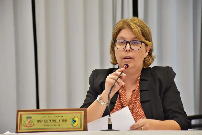 Vereadora de SC é cassada após denunciar gesto nazista em manifestação