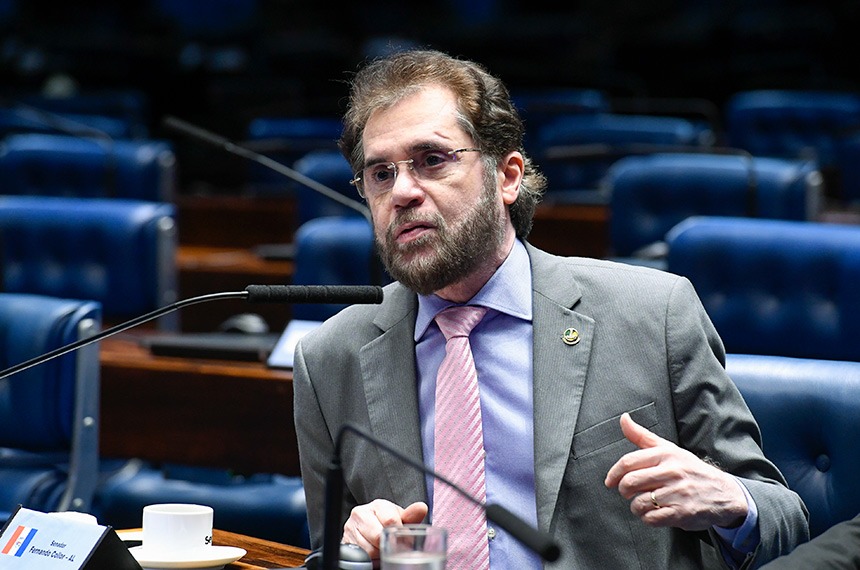 Senador Plínio Valério defende amazonenses presos por atos golpistas