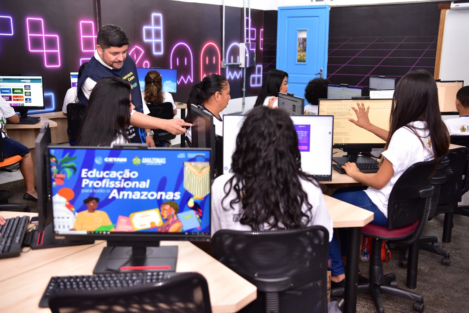 Governo do AM abre inscrições para mais de 6 mil vagas em cursos de qualificação profissional