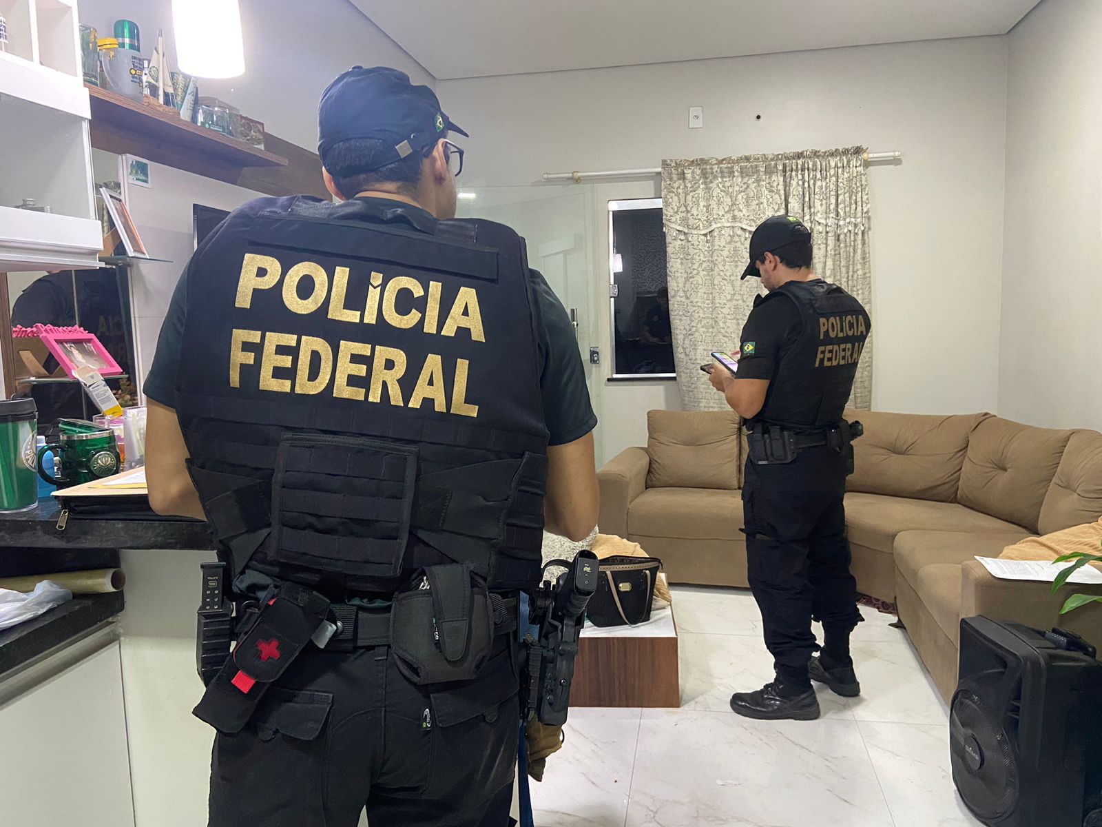 PF cumpre 13 mandados em operação contra venda de ouro ilegal extraído de Terra Yanomami