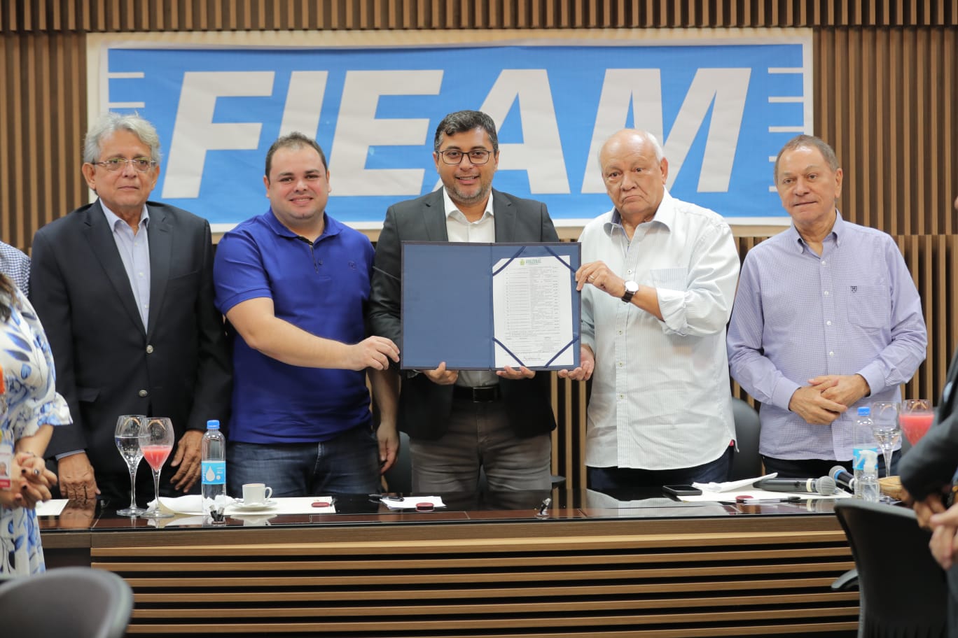 Governador do AM concede incentivo fiscal para mais de 60 empresas do Polo Industrial de Manaus