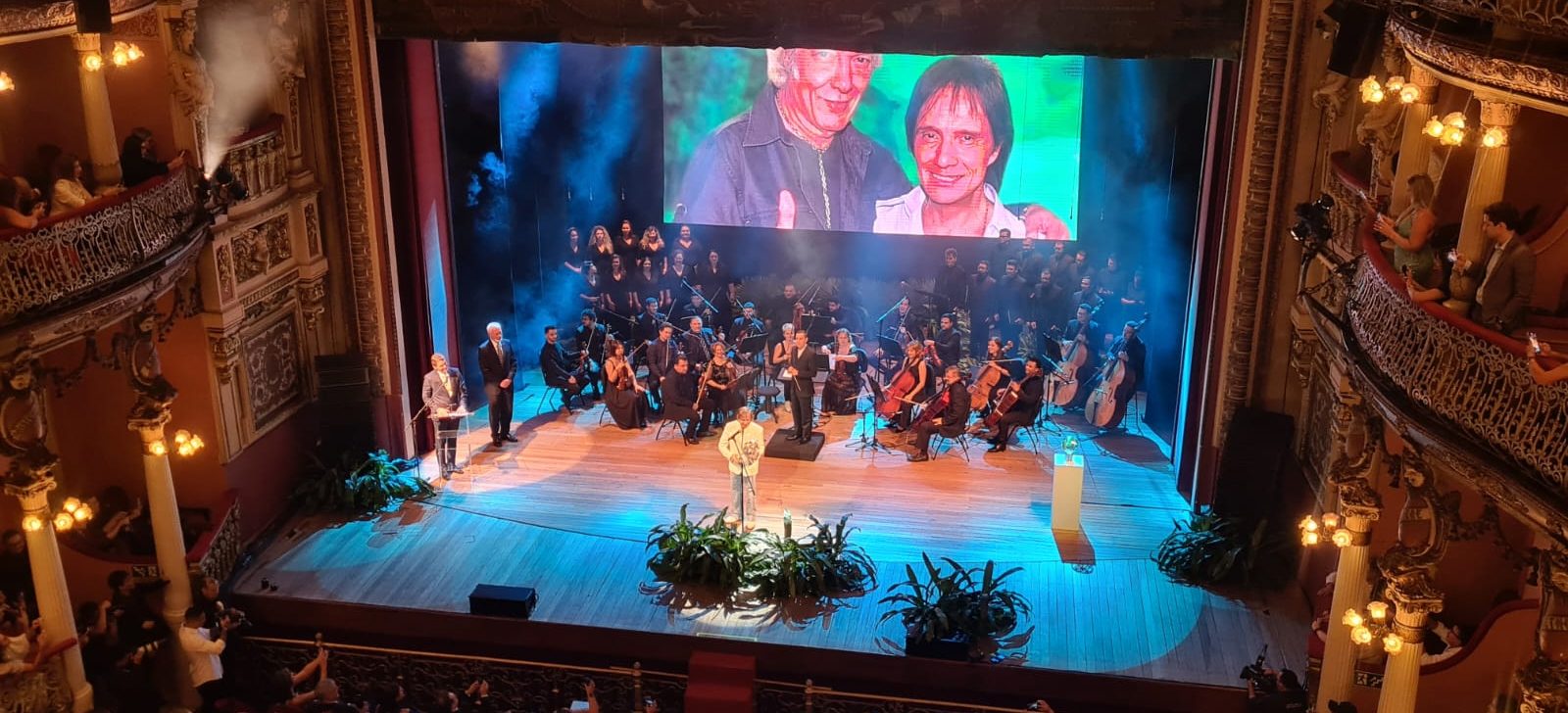 Roberto Carlos e projetos socioambientais recebem Prêmio ‘United Earth Amazônia’