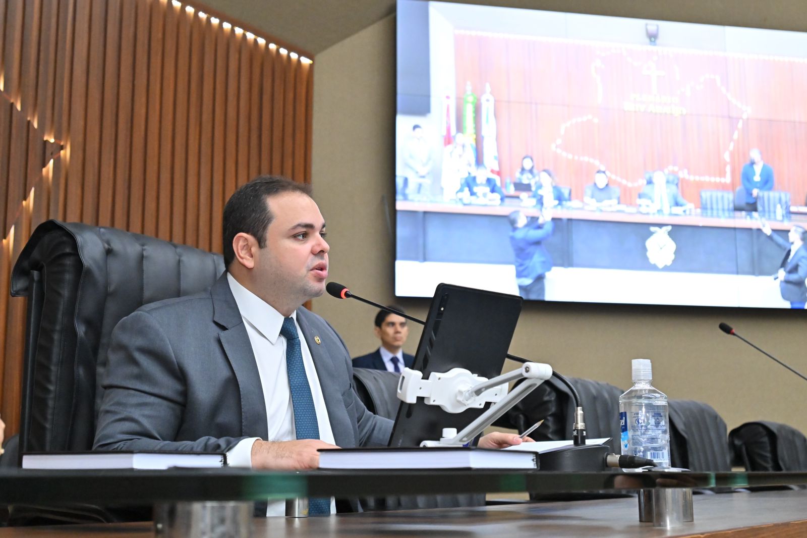 Presidente da Aleam vai propor lei que institui cadastro de áreas sujeitas a deslizamentos