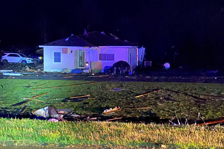 No Mississipi, tornado e tempestades deixam ao menos 23 mortos