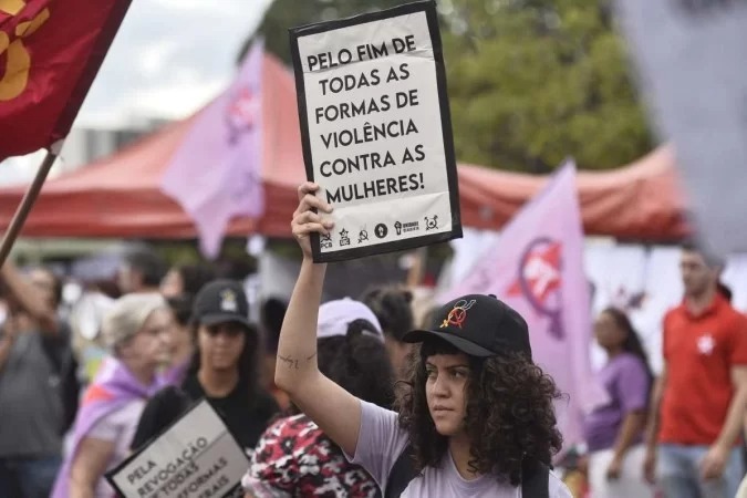 Nova política estratégica antidrogas inclui proteção e acesso a direitos da mulher