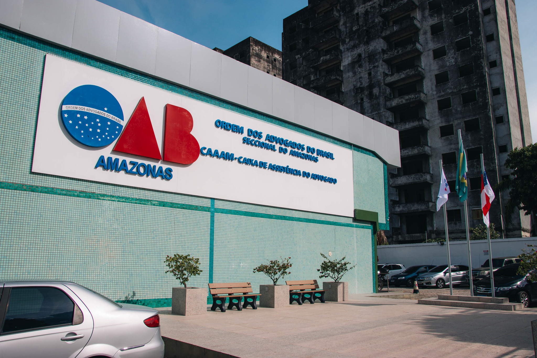 Comissão LGBTQIA+ da OAB/AM repudia falas transfóbicas de vereadores de Manaus