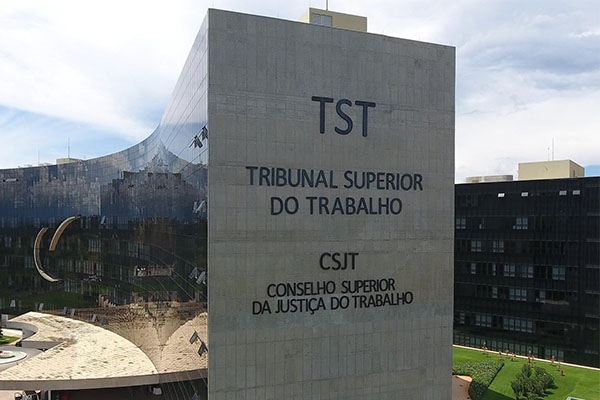 TST decidiu que trabalho extra tem efeitos sobre outras verbas salariais