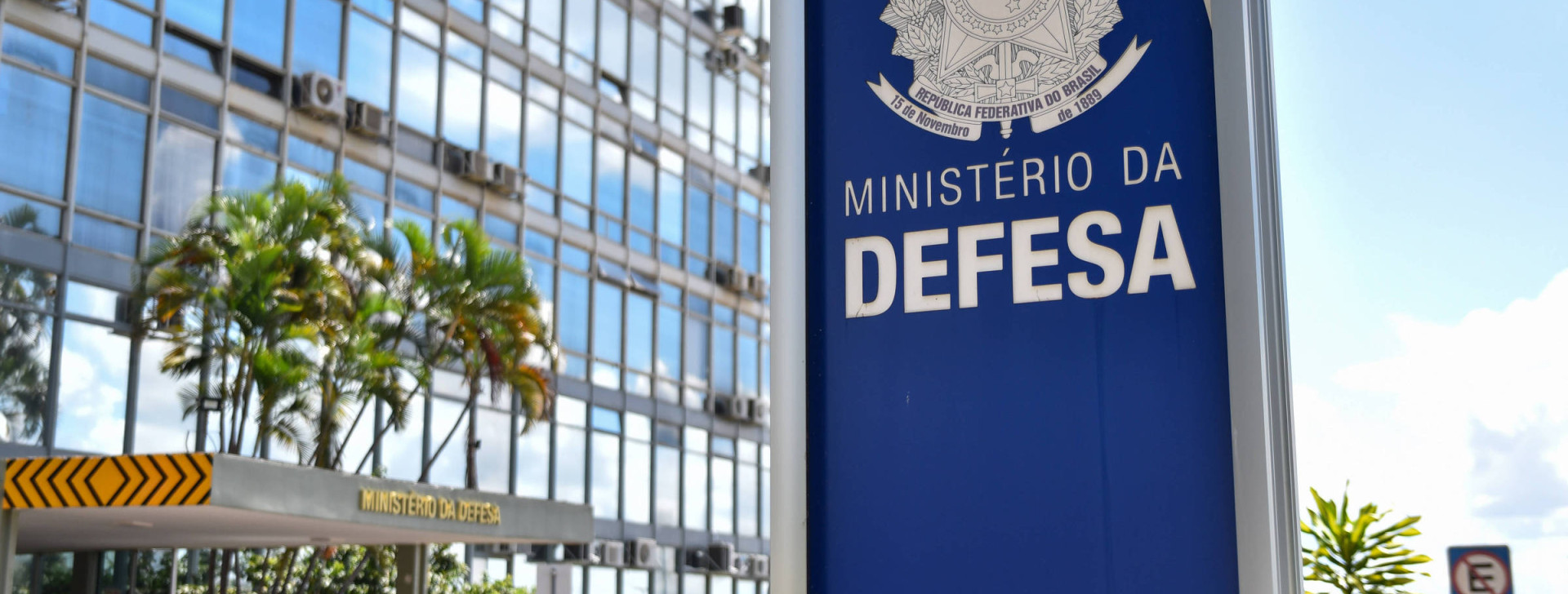 Ministério da Defesa articula proposta para evitar militares assumir cargos políticos estando na ativa