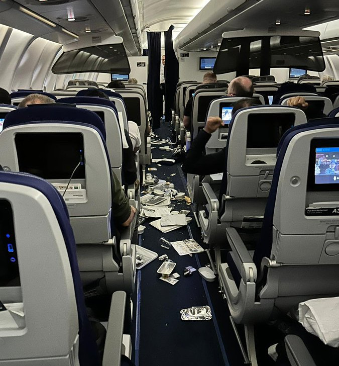 Turbulência em voo que seguia dos EUA para a Alemanha deixa sete feridos