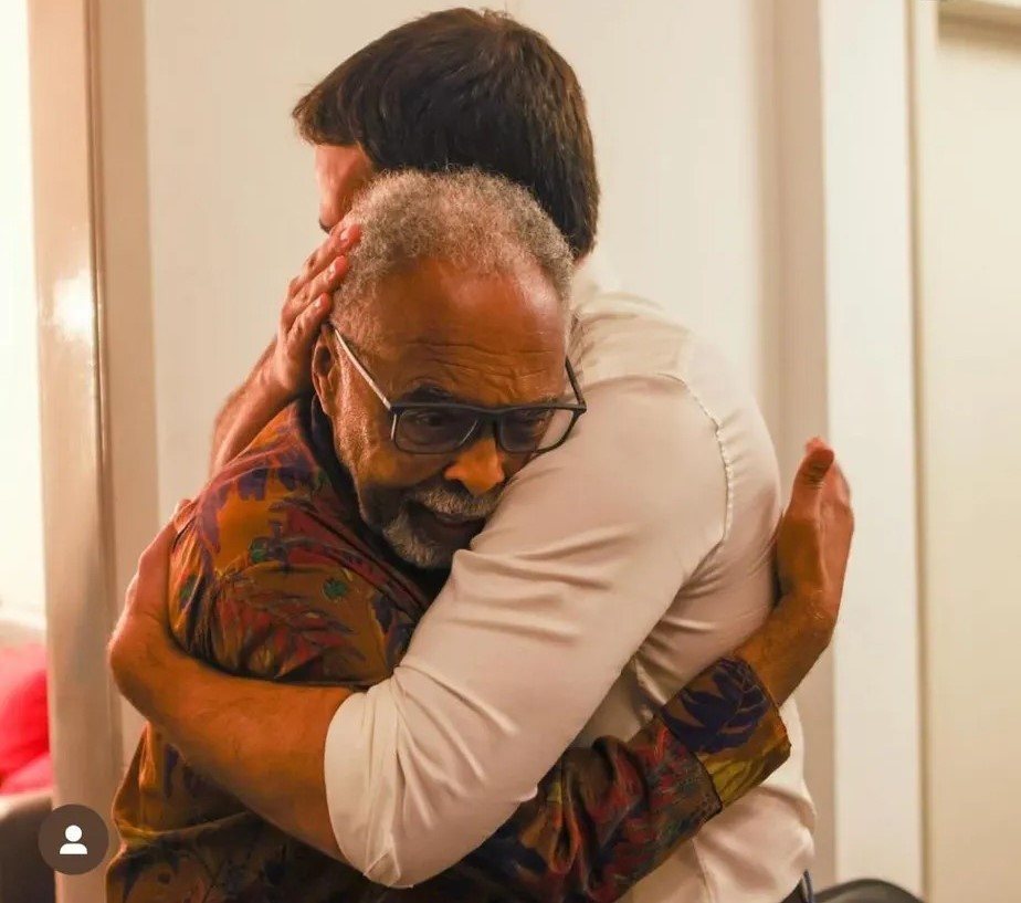 Governador do RS pede desculpas a Gilberto Gil por fala de vereador sobre baianos