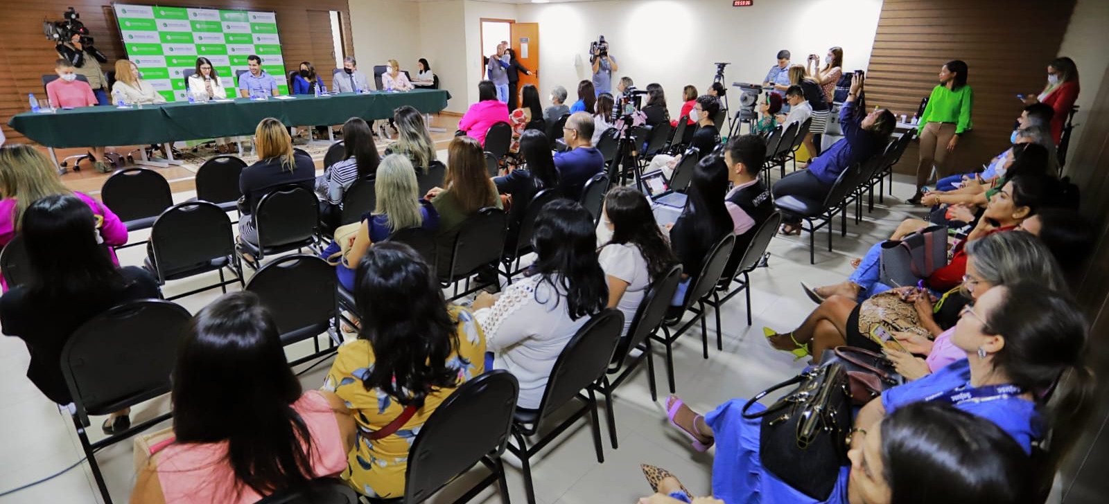 Defensoria promove seminário de enfrentamento à violência contra a mulher